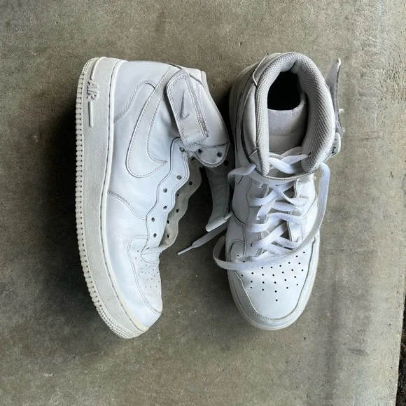 SHOE BUNDLE - Picture 2 of 6